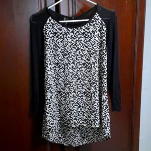 5/25$ Maurices 3/4 length sleeve high low blouse